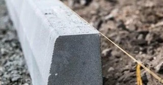 Установка бордюров для тротуарной плитки в Ленинске-Кузнецком - цена от 818 руб.