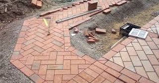 Укладка тротуарной плитки в Ленинске-Кузнецком в октябре