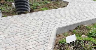 Профессиональная укладка брусчатки в Ленинске-Кузнецком в октябре